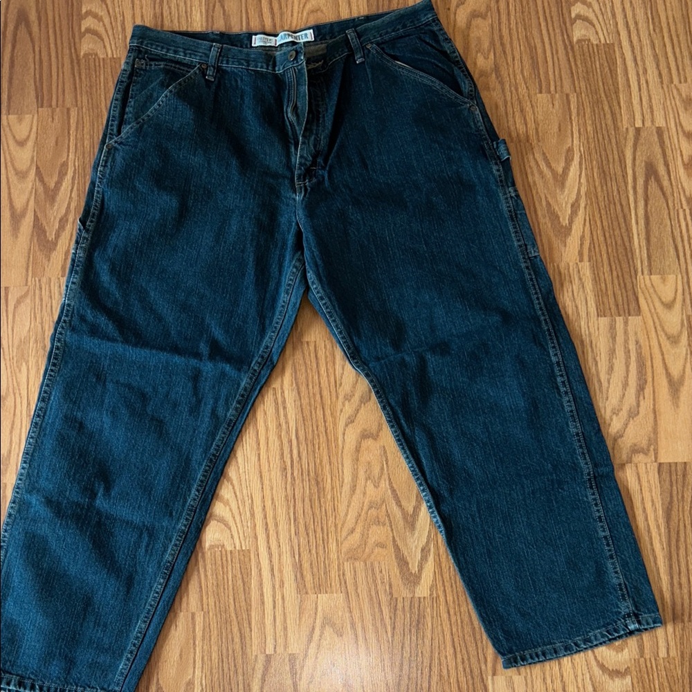 Men’s carpenter style jeans. W40/L30.